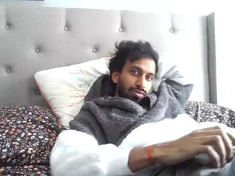 Snapshot of skinny__boy__ chatting on February 16, 6:37 pm skinny boy online show from February 16, 6:37 pm