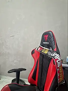 luuhcat09 online show from April 2, 12:03 pm