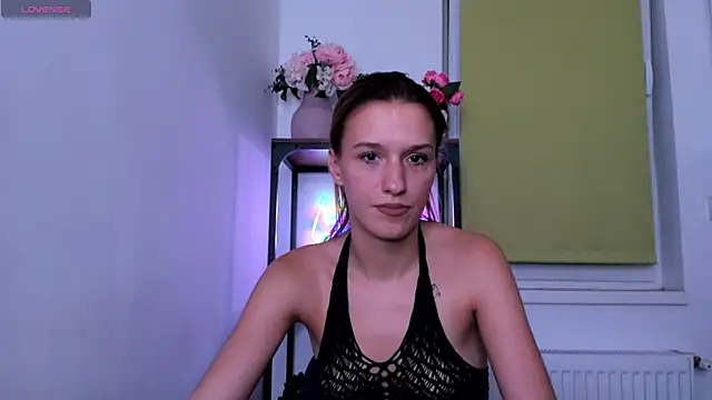 Snapshot of LaraStone69 chatting on September 17, 7:15 pm LaraStone69 online show from September 17, 7:15 pm