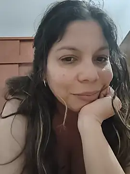 Snapshot of Carliina_Soussa chatting on July 9, 11:20 pm Carliina Soussa online show from July 9, 11:20 pm