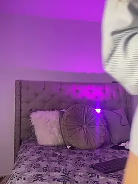 ZoeJohnsoon online show from February 8, 4:43 pm