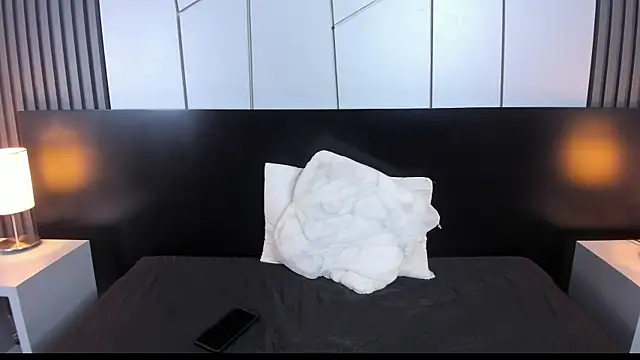 Snapshot of liz_goth chatting on February 14, 1:08 pm liz goth online show from February 14, 1:08 pm