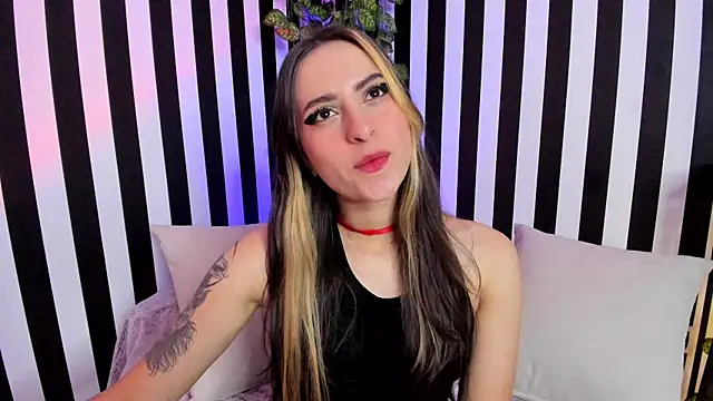 Snapshot of liz_goth chatting on September 30, 12:21 pm liz goth online show from September 30, 12:21 pm