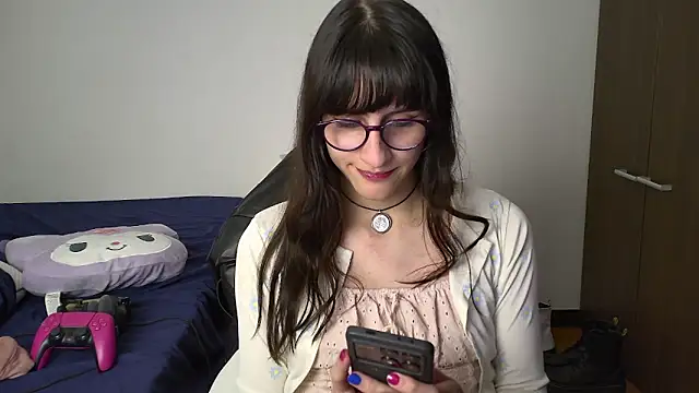 Snapshot of Alice_love29 chatting on January 7, 1:38 am Alice love29 online show from January 7, 1:38 am