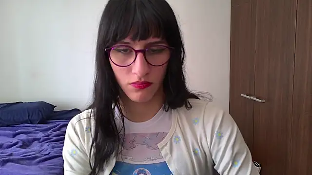 Snapshot of Alice_love29 chatting on January 19, 8:09 pm Alice love29 online show from January 19, 8:09 pm