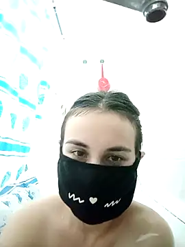 Snapshot of MikaKors chatting on December 25, 6:09 pm MikaKors online show from December 25, 6:09 pm