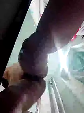 Snapshot of MikaKors chatting on January 27, 3:47 am MikaKors online show from January 27, 3:47 am