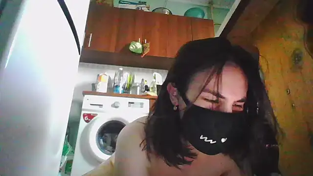 Snapshot of MikaKors chatting on March 15, 12:13 pm MikaKors online show from March 15, 12:13 pm