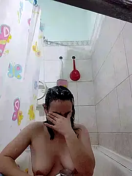 Snapshot of MikaKors chatting on March 15, 4:43 pm MikaKors online show from March 15, 4:43 pm