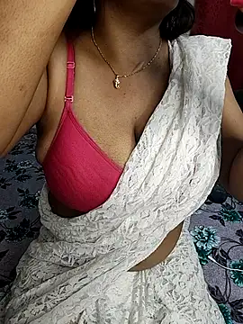Snapshot of Cute_Kritika chatting on April 5, 4:20 am Cute Kritika online show from April 5, 4:20 am