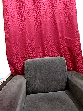 Snapshot of Cute_Kritika chatting on April 19, 3:50 am Cute Kritika online show from April 19, 3:50 am