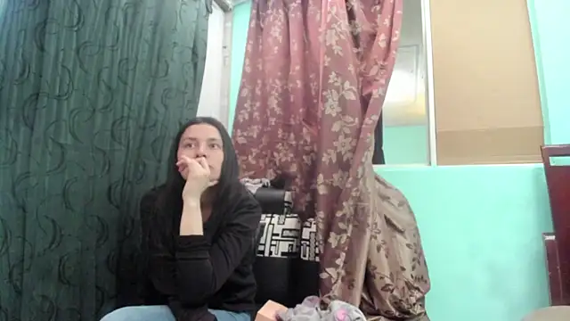 Snapshot of Nathaly_love96 chatting on March 12, 7:09 pm Nathaly love96 online show from March 12, 7:09 pm
