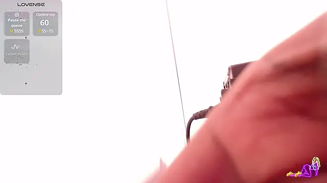 Nahomi-Hill online show from January 24, 8:00 pm