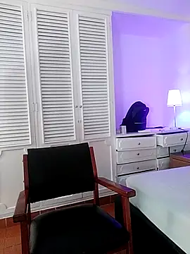 Adel Nesbiit online show from February 19, 7:43 pm