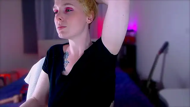 Snapshot of MissSeverina chatting on September 13, 7:24 pm MissSeverina online show from September 13, 7:24 pm