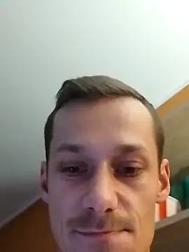 Snapshot of Crazzy_Maiky chatting on December 26, 10:09 pm Crazzy Maiky online show from December 26, 10:09 pm