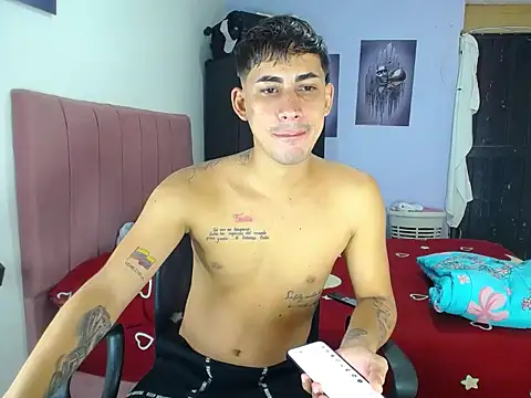 Snapshot of boy_latino_sex chatting on September 9, 10:20 pm boy latino sex online show from September 9, 10:20 pm