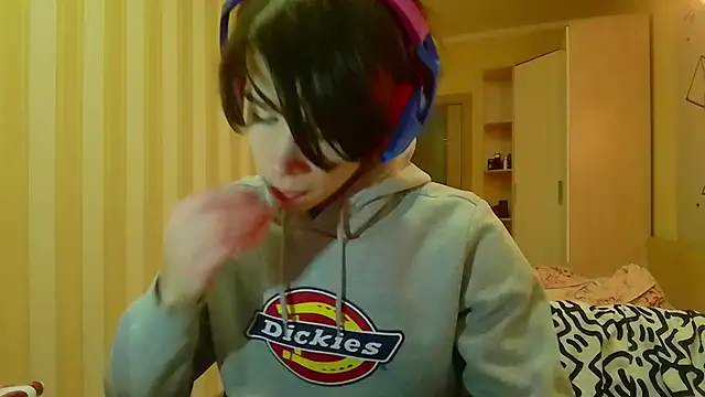 Snapshot of gayGamogey chatting on March 22, 7:42 pm gayGamogey online show from March 22, 7:42 pm