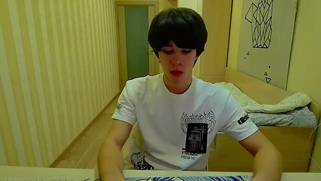 Snapshot of gayGamogey chatting on December 19, 6:59 pm gayGamogey online show from December 19, 6:59 pm