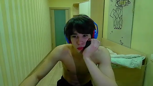 Snapshot of gayGamogey chatting on January 10, 9:16 pm gayGamogey online show from January 10, 9:16 pm