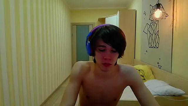 Snapshot of gayGamogey chatting on March 3, 3:29 pm gayGamogey online show from March 3, 3:29 pm