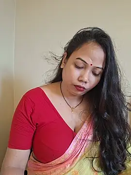 Snapshot of DREAM_GIRL-30 chatting on August 2, 4:11 am DREAM GIRL-30 online show from August 2, 4:11 am