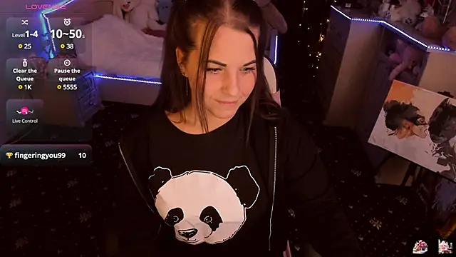 Snapshot of masha19981 chatting on February 21, 3:56 am masha19981 online show from February 21, 3:56 am