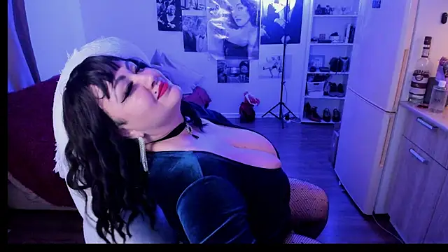 Scarlett OHara 1861 online show from June 7, 8:56 pm