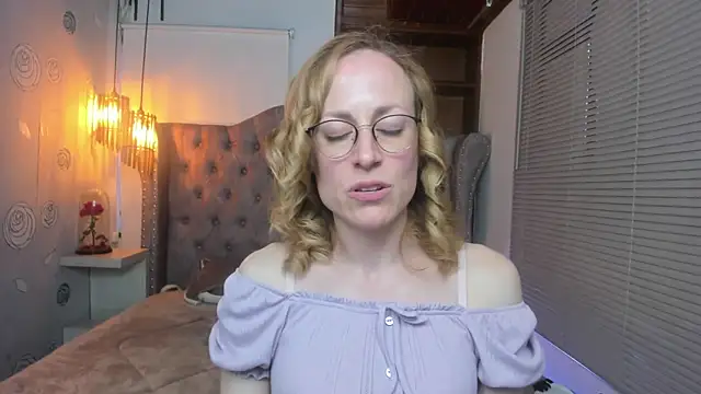 Snapshot of SammySanders chatting on February 26, 11:04 pm SammySanders online show from February 26, 11:04 pm