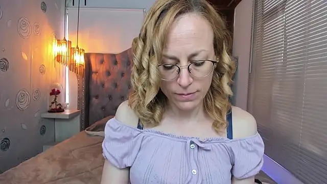 Snapshot of SammySanders chatting on March 15, 12:24 pm SammySanders online show from March 15, 12:24 pm