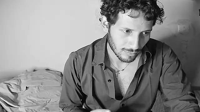 Nicholasrodrii online show from June 14, 10:56 pm