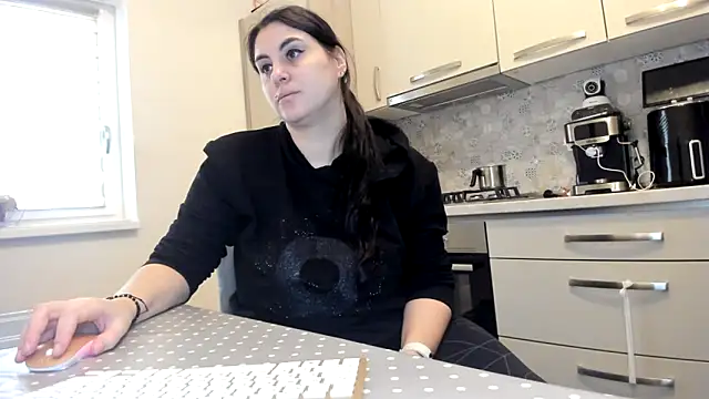 Snapshot of cuplu29 chatting on February 4, 9:04 am cuplu29 online show from February 4, 9:04 am