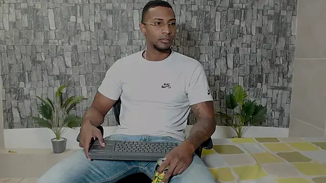 Joseephjackson online show from February 4, 7:11 pm