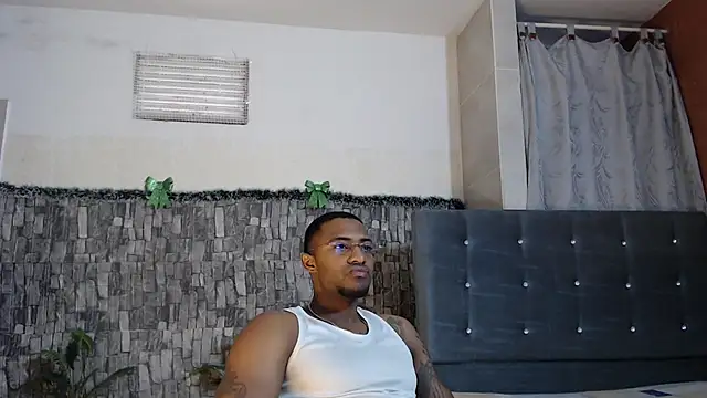 Snapshot of Joseephjackson chatting on February 24, 1:53 pm Joseephjackson online show from February 24, 1:53 pm