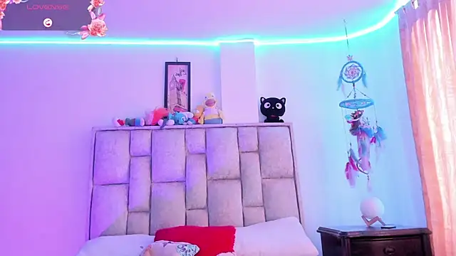 Snapshot of brianaGuzman chatting on October 12, 5:12 pm brianaGuzman online show from October 12, 5:12 pm