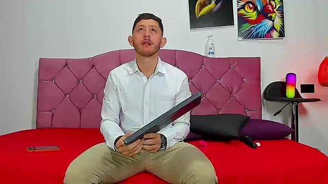 louis bcasta1 online show from February 14, 11:10 am