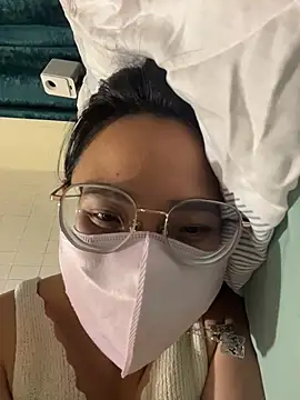 yourbootygirl online show from June 8, 1:55 pm
