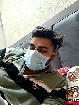 Snapshot of aaliya_bhattt chatting on January 27, 2:02 pm aaliya bhattt online show from January 27, 2:02 pm