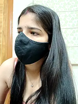 Snapshot of aaliya_bhattt chatting on February 1, 3:30 am aaliya bhattt online show from February 1, 3:30 am