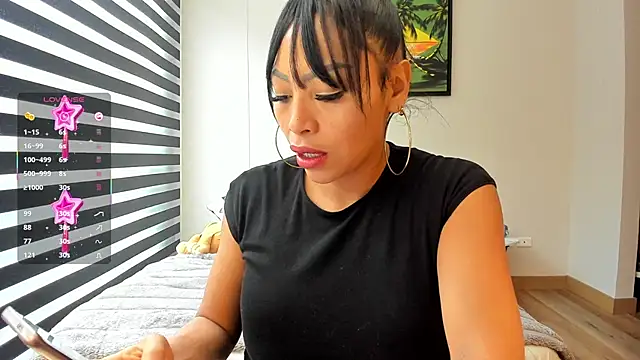 CindyWilliams  online show from May 2, 6:24 pm
