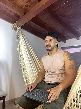 AndresSmith   online show from May 28, 6:38 pm