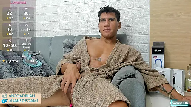 Snapshot of nakedfoam1 chatting on February 27, 4:20 am nakedfoam1 online show from February 27, 4:20 am