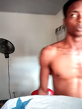 Snapshot of BeetledFlouter12 chatting on December 22, 9:01 pm BeetledFlouter12 online show from December 22, 9:01 pm