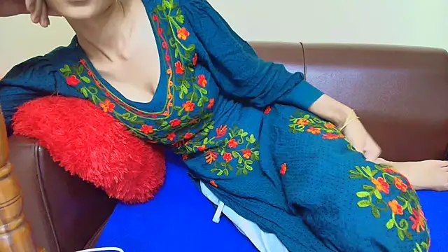 Srabontii online show from November 15, 10:12 am