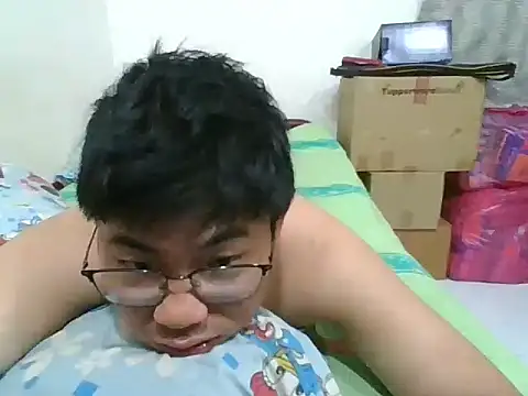 Snapshot of shyboymasturbation chatting on February 19, 12:33 pm shyboymasturbation online show from February 19, 12:33 pm