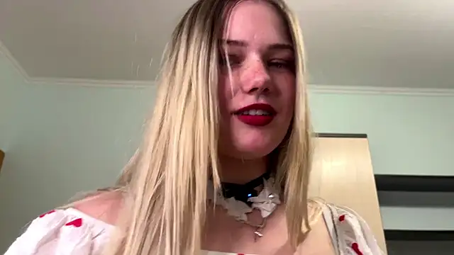 SteffaLains online show from June 30, 4:08 pm