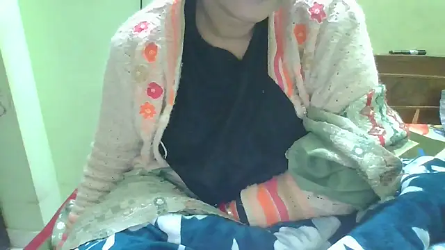 couplesuni online show from January 11, 5:23 am