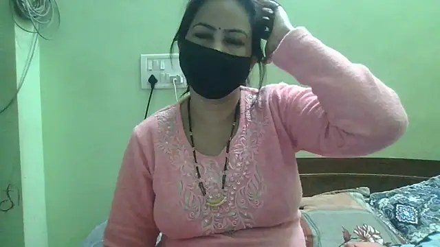 couplesuni online show from February 13, 3:35 am