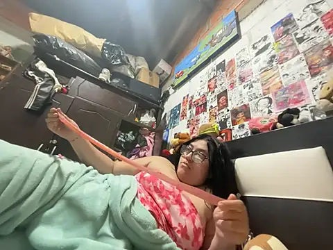 dafne19  online show from April 4, 5:06 am