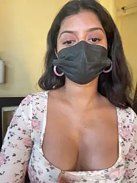 Snapshot of Aakanshaa__ chatting on May 7, 8:31 am Aakanshaa online show from May 7, 8:31 am